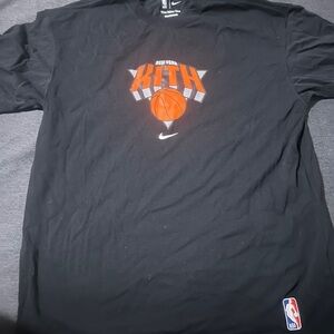 Kith x Nike x Knicks Black Graphic T-Shirt Size M